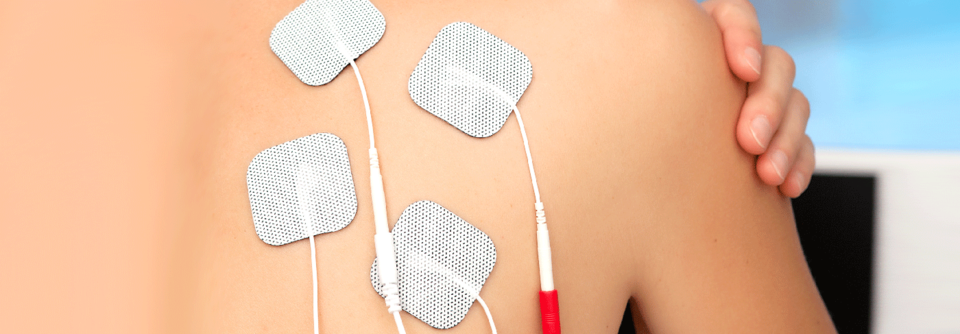 Auch in Ruhe berichteten Teilnehmerinnen mit aktiver TENS über weniger Schmerzen.