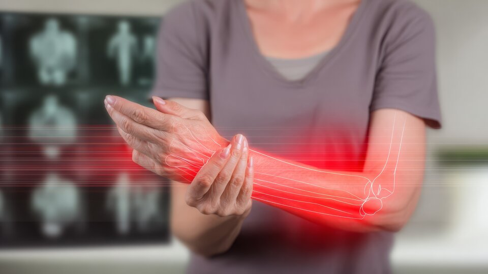 Bei der Frage, ob es sich bei der Fibromyalgie um eine autoimmunbedingte Erkrankung handelt, scheiden sich die Geister. 