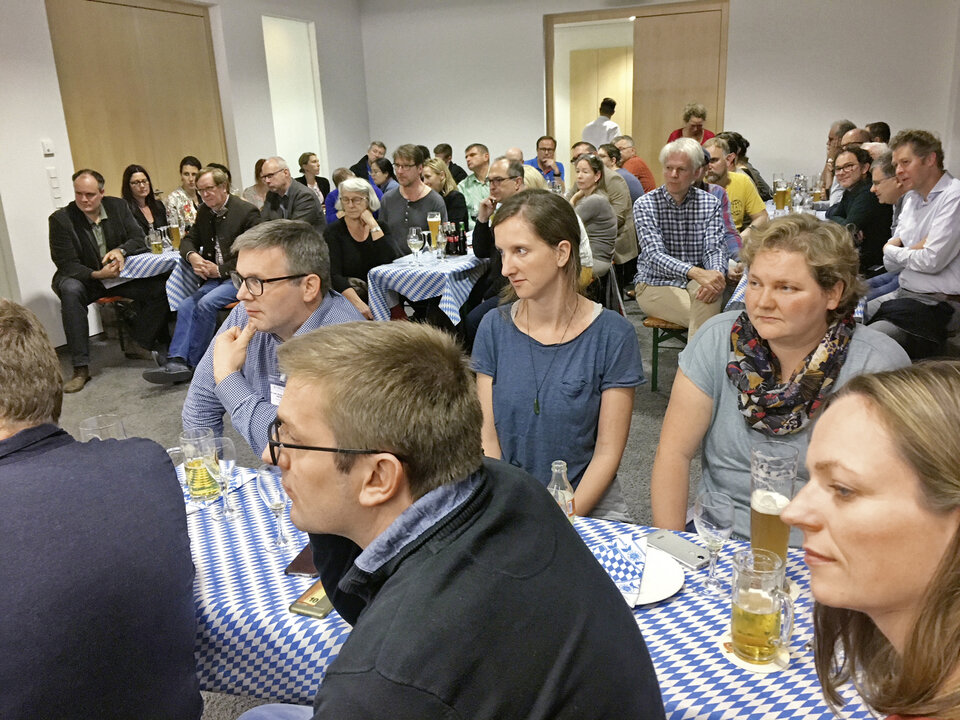 Abb. 2: Wie immer war das Berufspolitische Oktoberfest bei der practica gut besucht